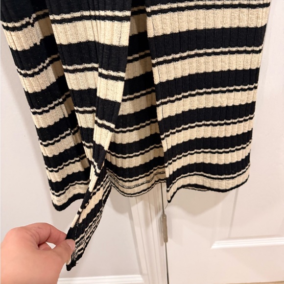 H&M NWOT Rib-Knit Black and Cream Sleeveless Dress - Picture 6 of 6